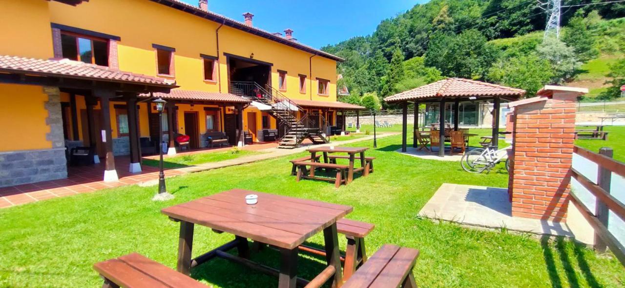 Apartamentos El Castaneu Корао Экстерьер фото