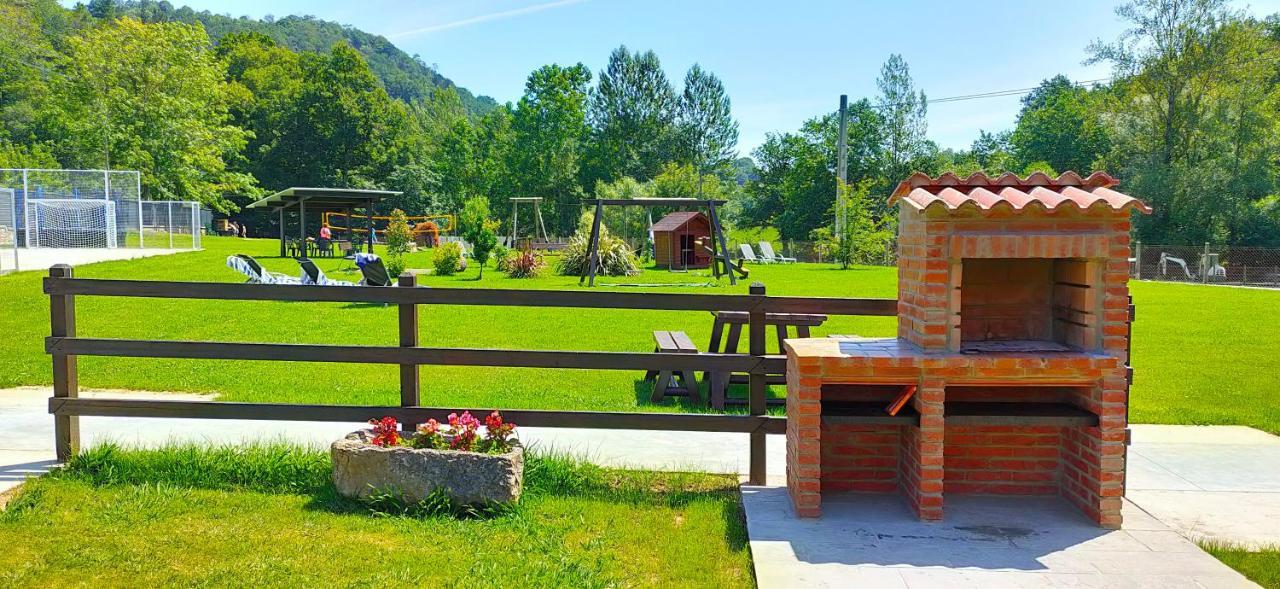 Apartamentos El Castaneu Корао Экстерьер фото