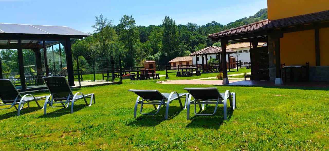 Apartamentos El Castaneu Корао Экстерьер фото