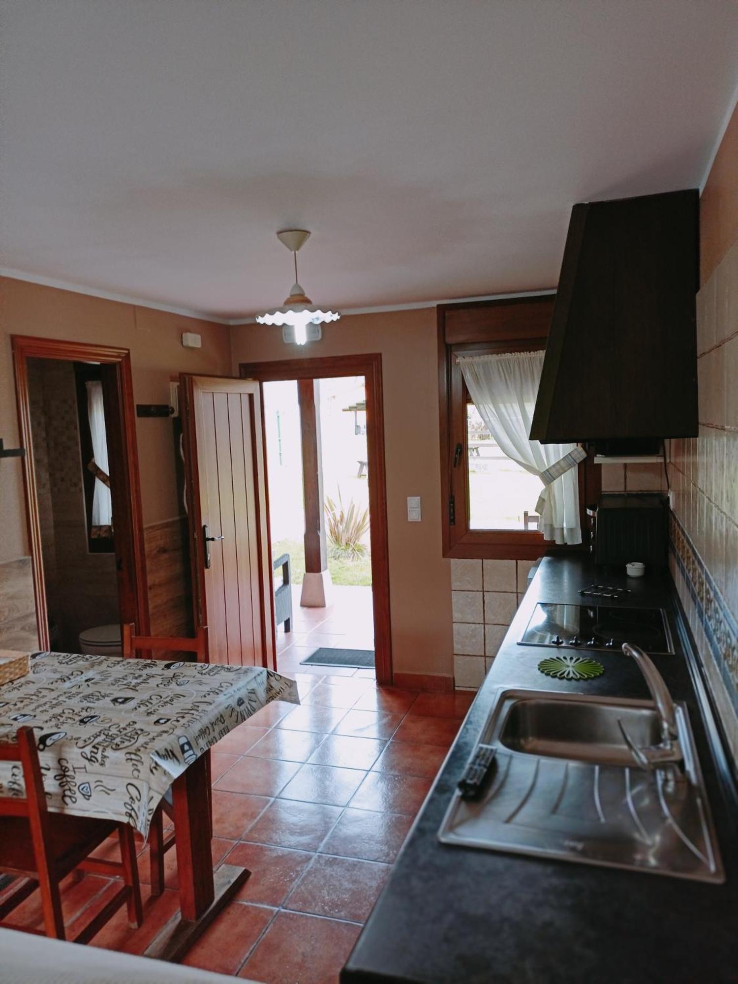 Apartamentos El Castaneu Корао Экстерьер фото